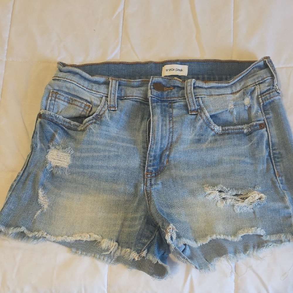 Sadie & Sage Light Wash Distressed Denim Shorts